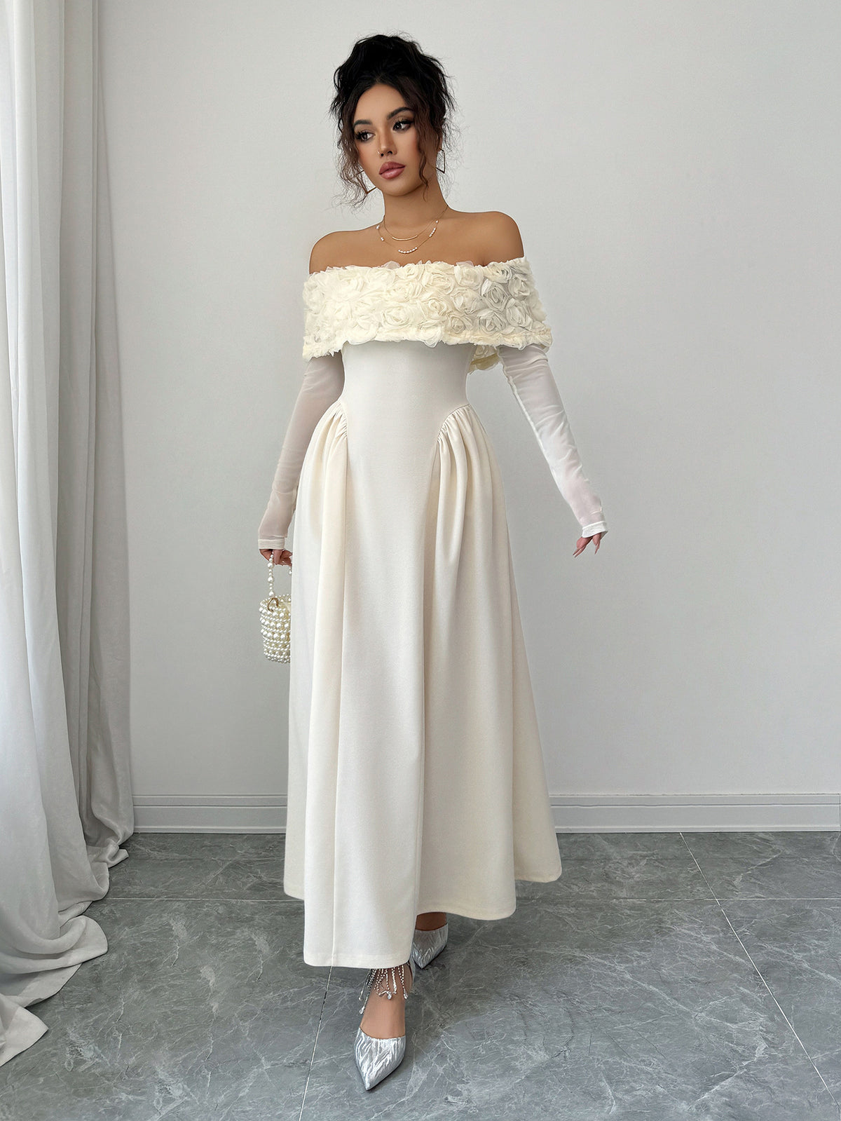 Gaovot Elegant Off-the-Shoulder White Evening Gown with Floral Embellishments